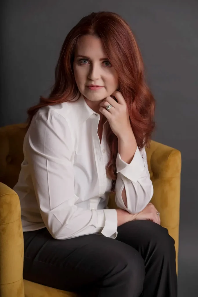 modern lifestyle portrait of Dr. Staci Hix for publication in magazine featurette, with soft glam hair and makeup look by Marci Madla